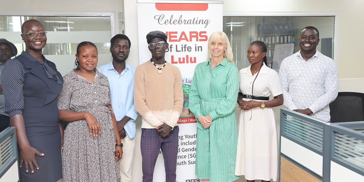 Ambassador Linken Nymann Berryman with members of the creative team of Life in Lulu of Life in Lulu