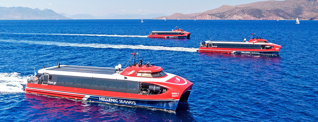 Three passenger ferries in sea - Photo:Photo: Brødrene Aa