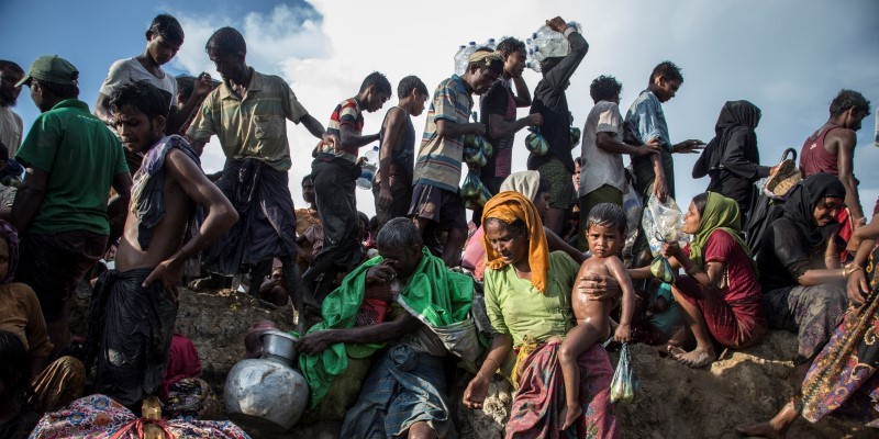 Rohingya refugees as they cross into Bangladesh