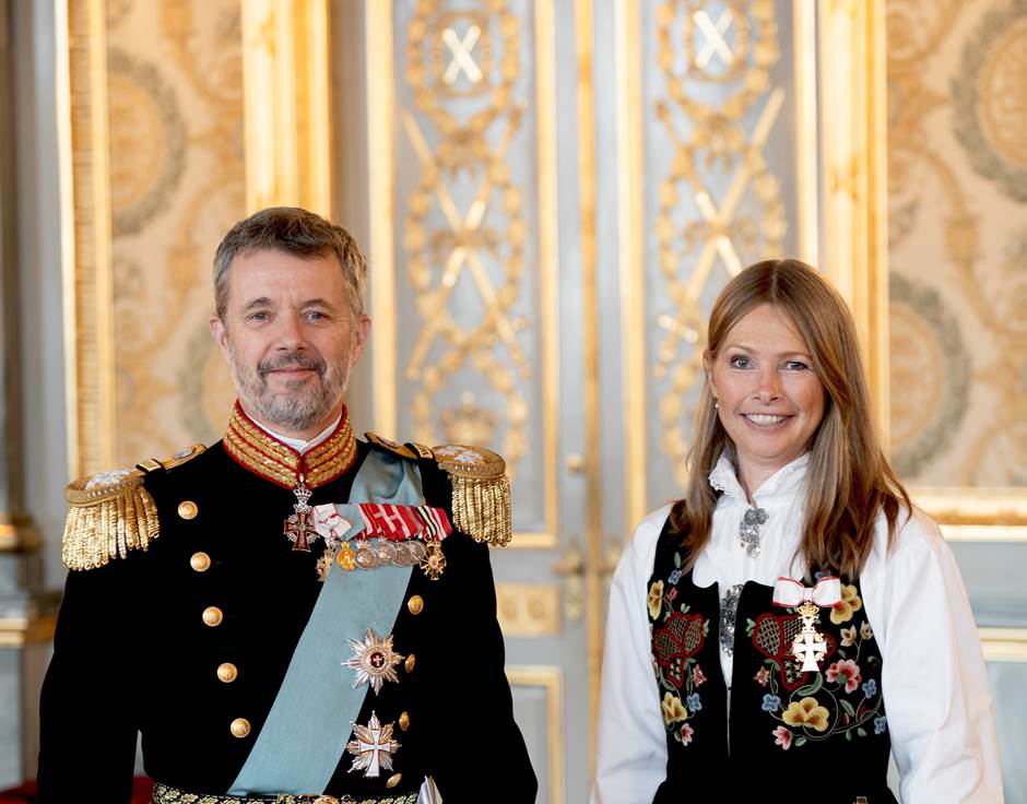 Ambassadøren og kongen - Foto:Kongehuset Danmark