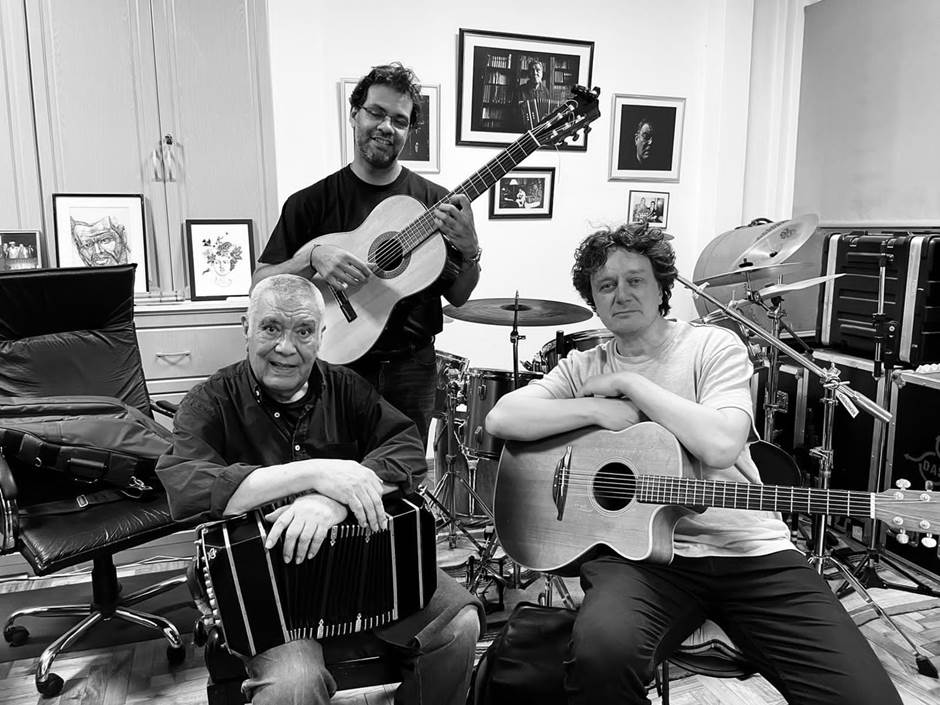 Dino Saluzzi, José María Saluzzi y Jacob Young en Buenos Aires, abril de 2023. 