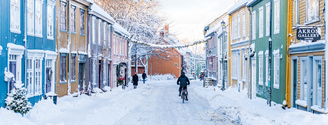 Winter in Trondheim - Shopping at Bakklandet - Foto:Photo: Fredrik Ahlsen - Visit Norway