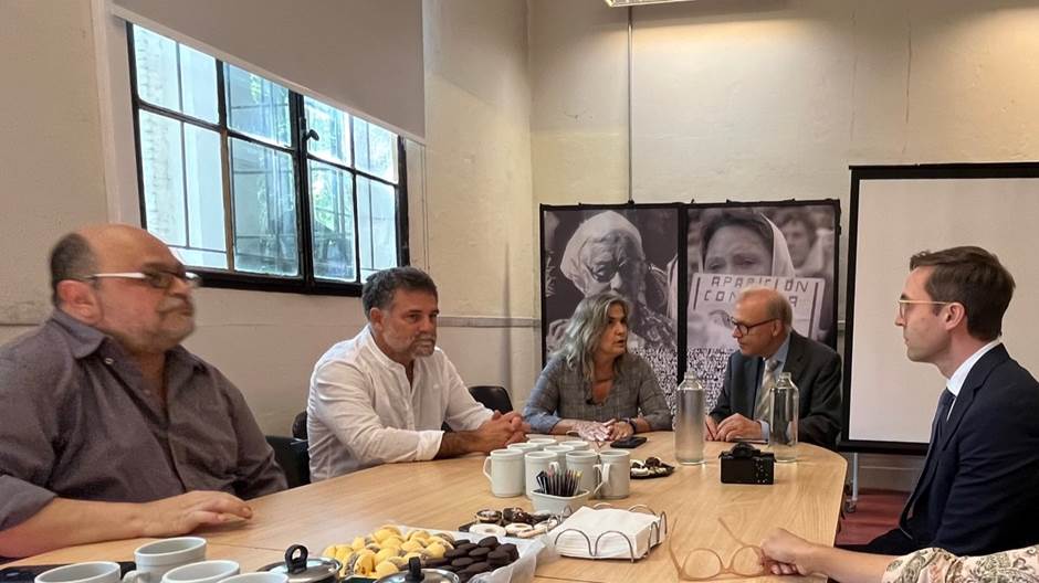 Dir. Veronica Torras, Embajador Lars Vaagen, Primer Secr. Christoffer Skarle, Sr. Ulises de la Orde