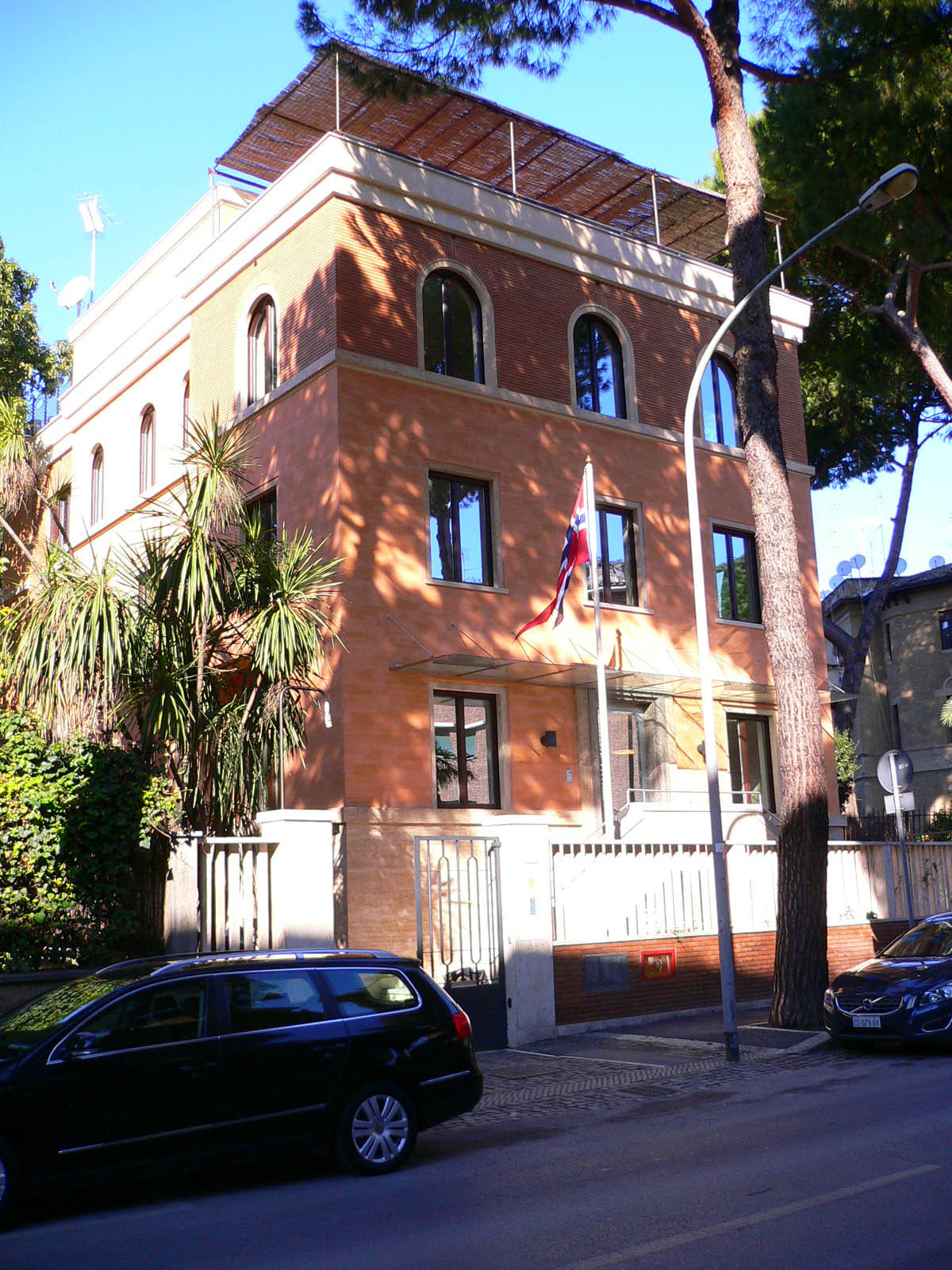 Ambasciata nuova1.jpg