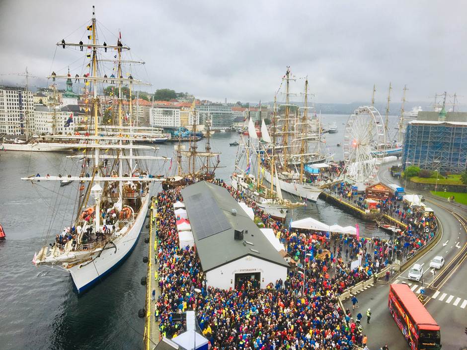 Strd Lehmkuhl in port