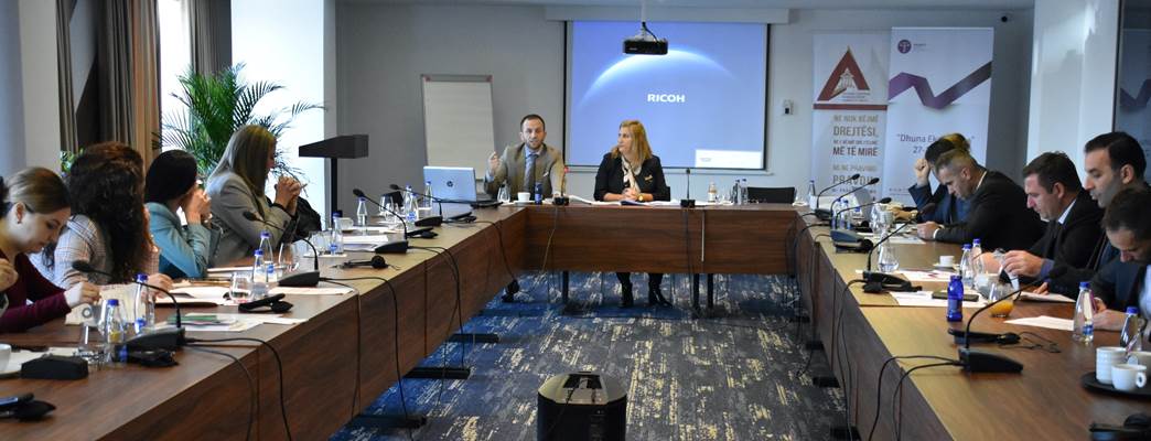 Image of a meeting.  - Photo:Photo