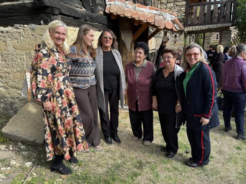 Norveska ambasadorka u obilasku projekta za osnazivanje zena u Srbiji