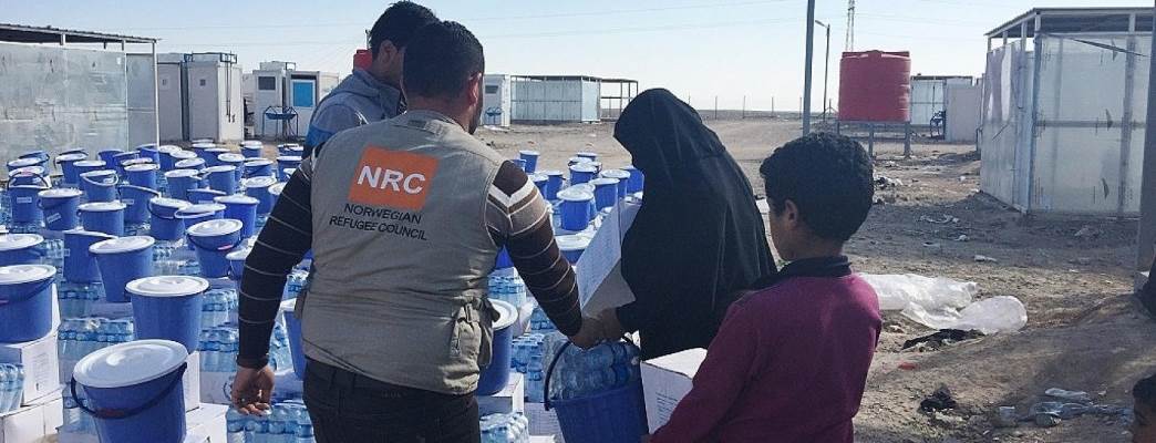 Thousands-of-civilians-flee-Anbar2