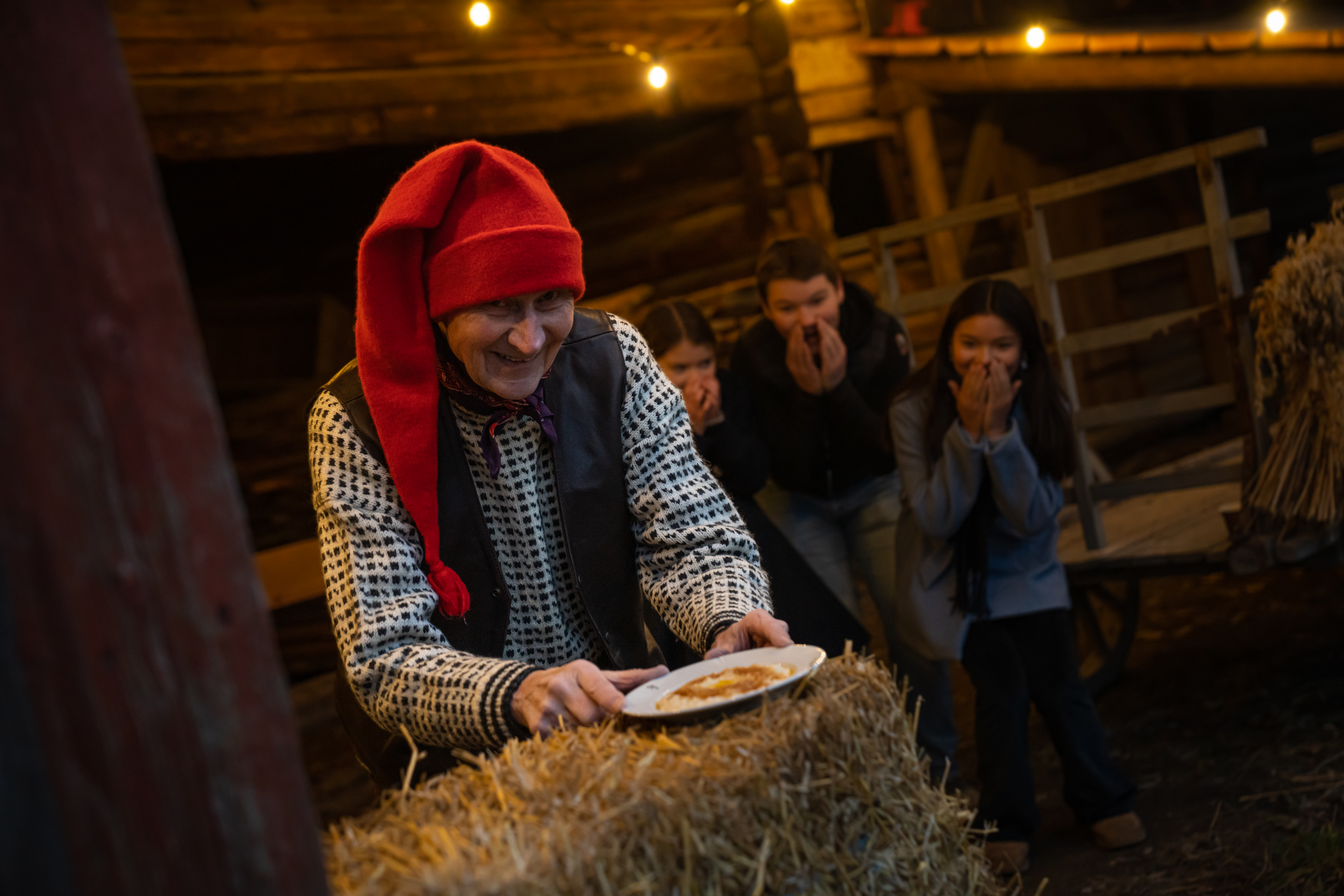 Christmas market at Bygdøy - Santa gets a hold of Santa's porridge - Christmas porridge_Christoffer Sandmark - Visit Norway.png