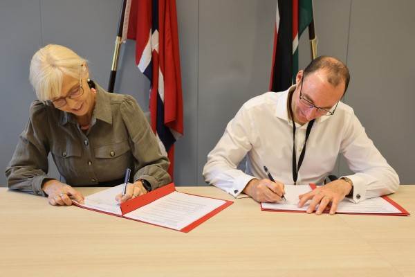 Ambassador Linken Nymann Berryman and C.E.O of Concordis International, Peter Marsden 