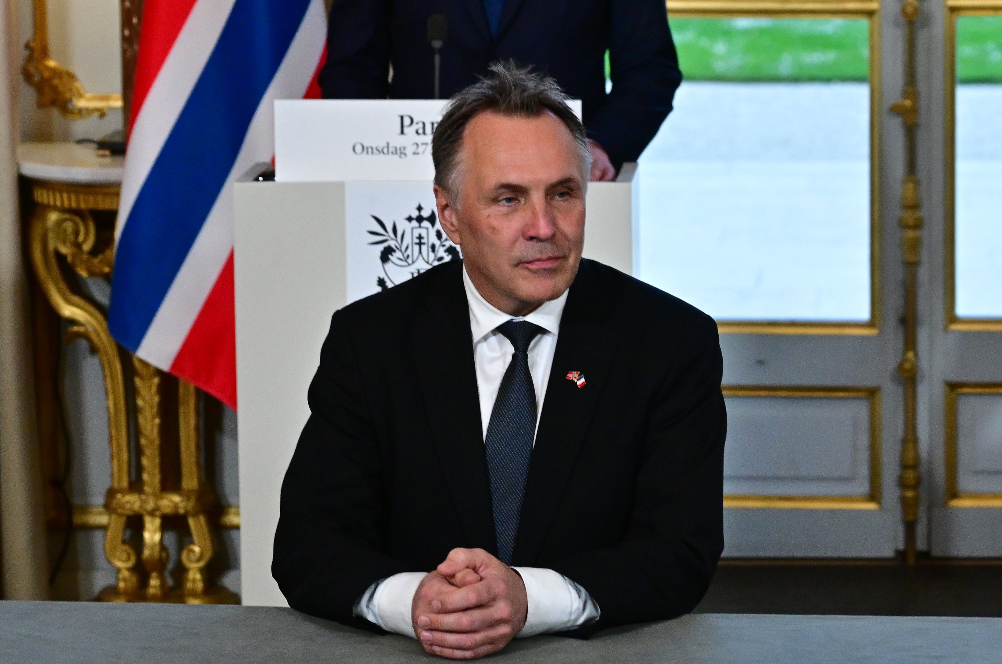 Tore Sandvik, ministre de la Défense