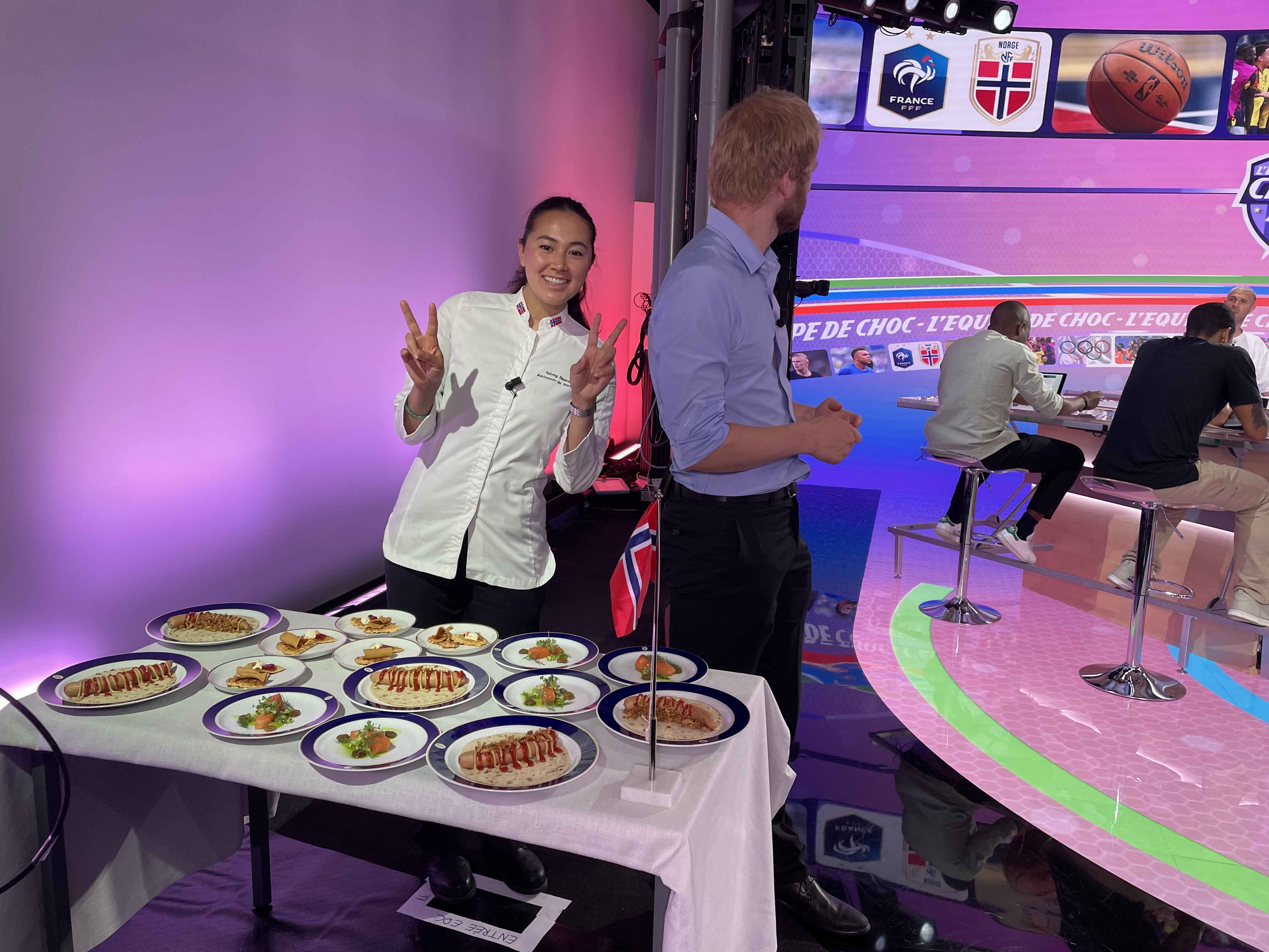 Notre cheffe cuisinière dans les studios de la chaîne L'Equipe