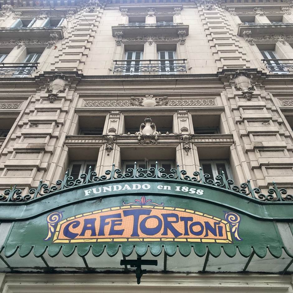 Fachada del Café Tortoni