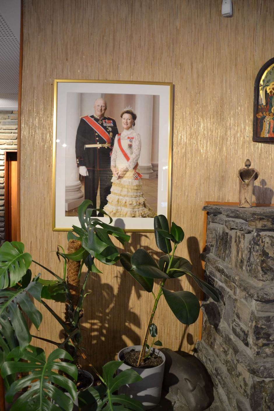 Bilde av den norske kongen og dronningen