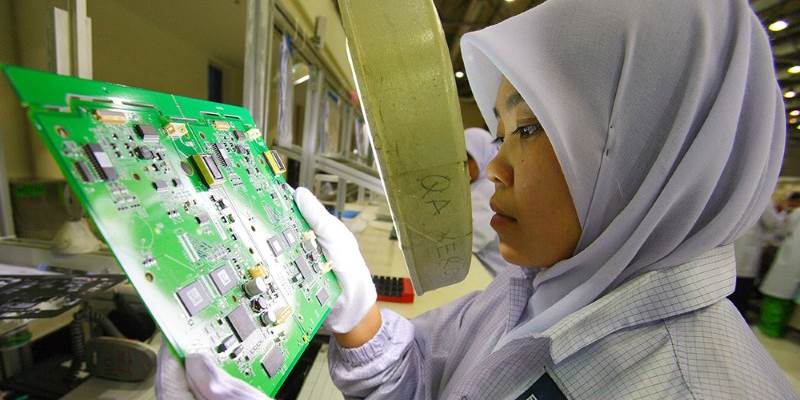 Bilde av Malaysisk kvinne på jobb