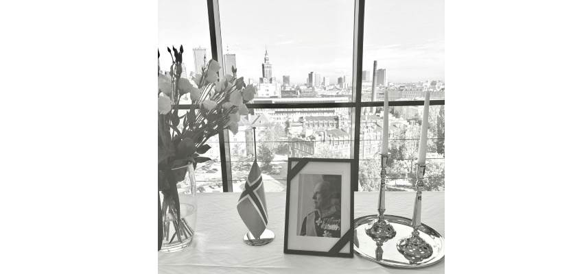 HMK - Zdjęcie:Royal Norwegian Embassy