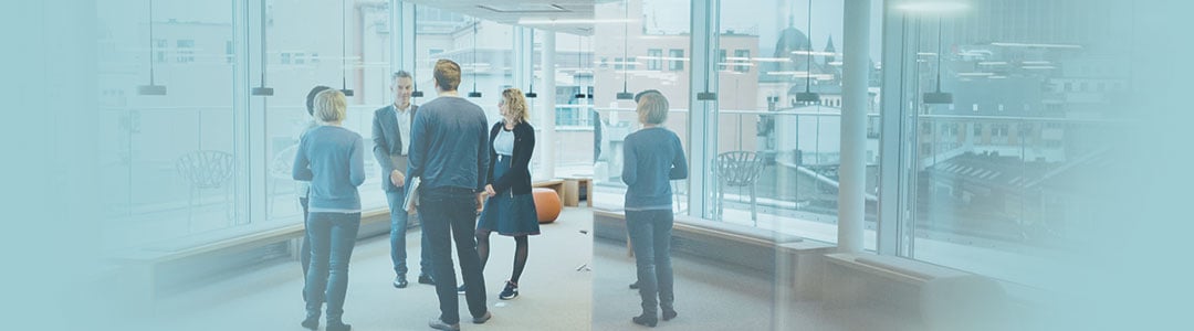 people in a meeting - Фото:Ilja C. Hendel