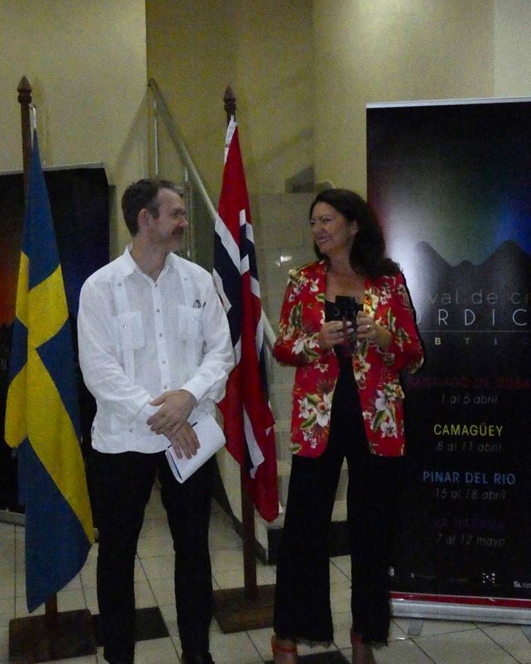 ¡Los países nórdicos trabajando juntos! El Embajador de Suecia en Cuba, Jonas Lovén, y la Embajadora de Noruega en Cuba, Ingrid Mollestad. Foto: Julio Vislet