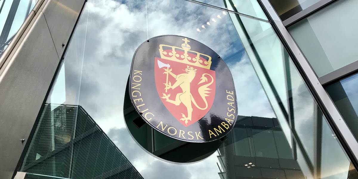 Ambassadeskilt Berlin