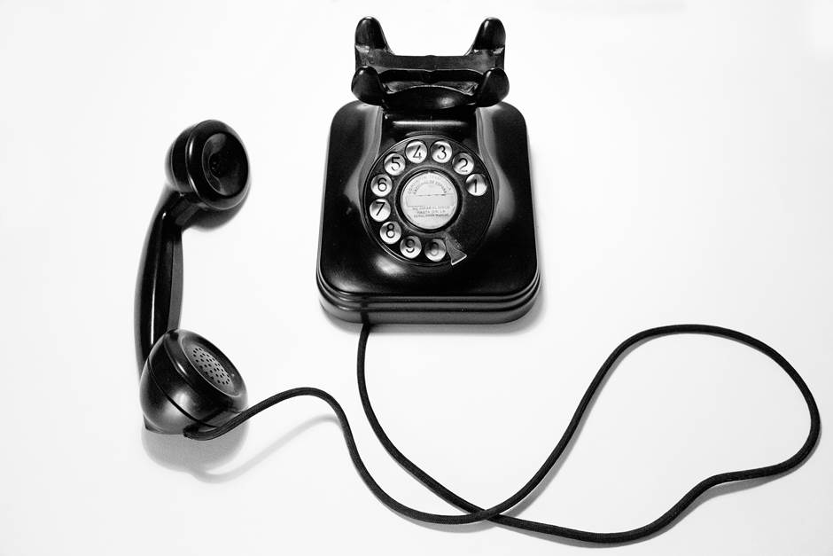 Phone - Photo:Al Quino, Unsplash